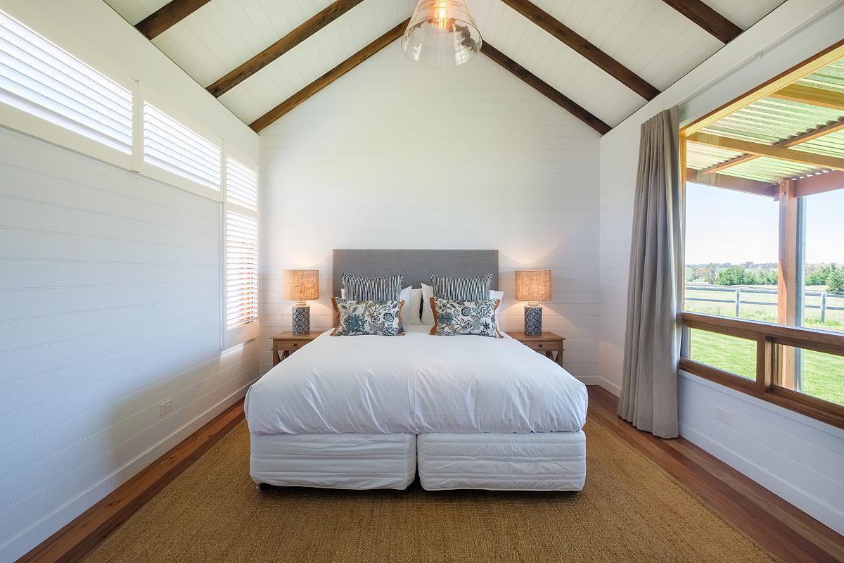 מלון טאמוורת' Goonoo Goonoo Station מראה חיצוני תמונה A bedroom at the Lodge at the Hunter Valley